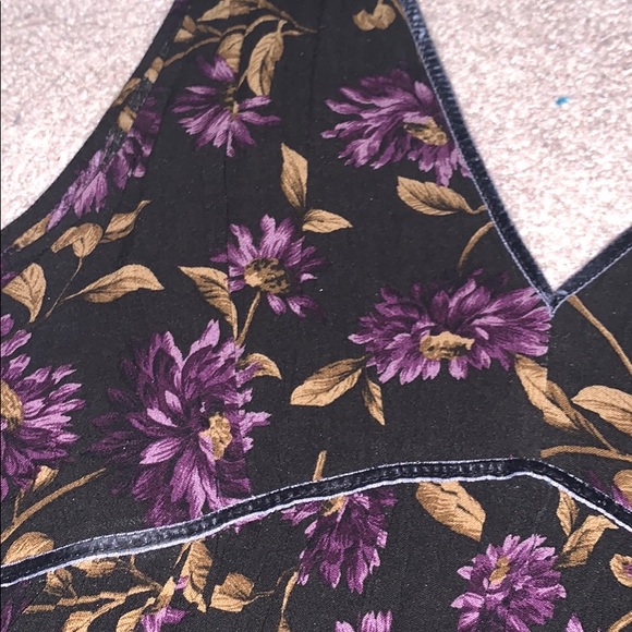 American Eagle pleated purple floral tank top - Picture 2 of 4